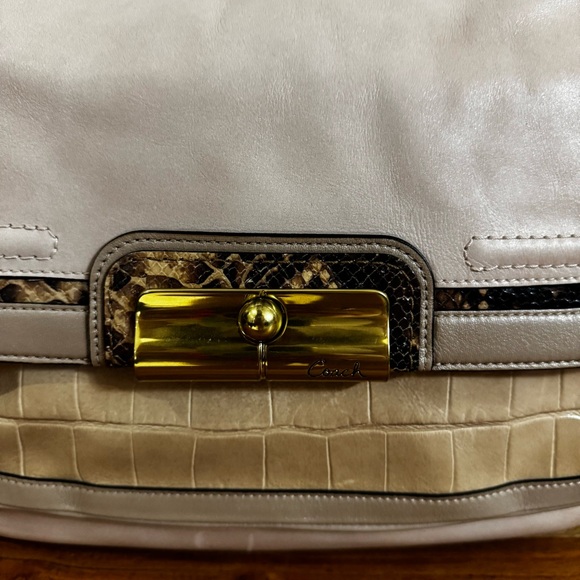 Coach - Picture 3 of 16